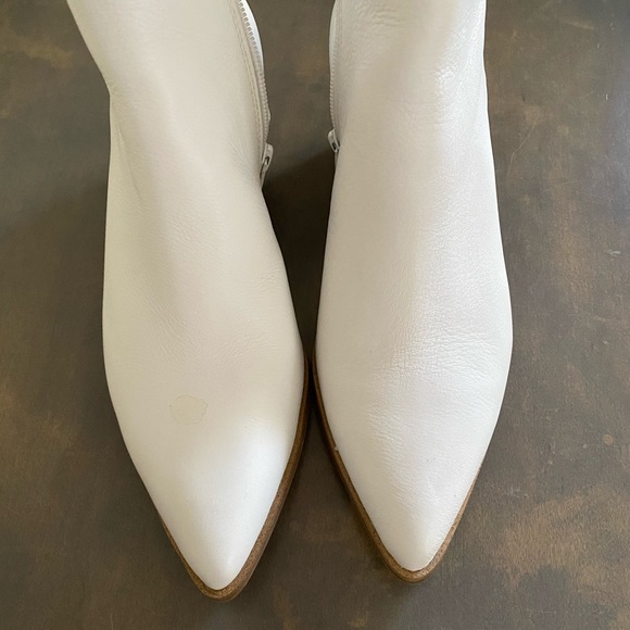 Price Drop‼️ NWOT ALDO White Booties - Picture 8 of 8